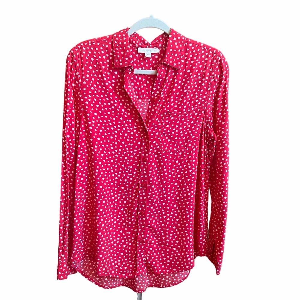 Red and white heart women's button down blouse size S/P with pocket